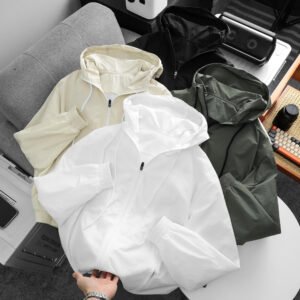 Áo khoác nón 2 lớp chất liệu gió nhăn